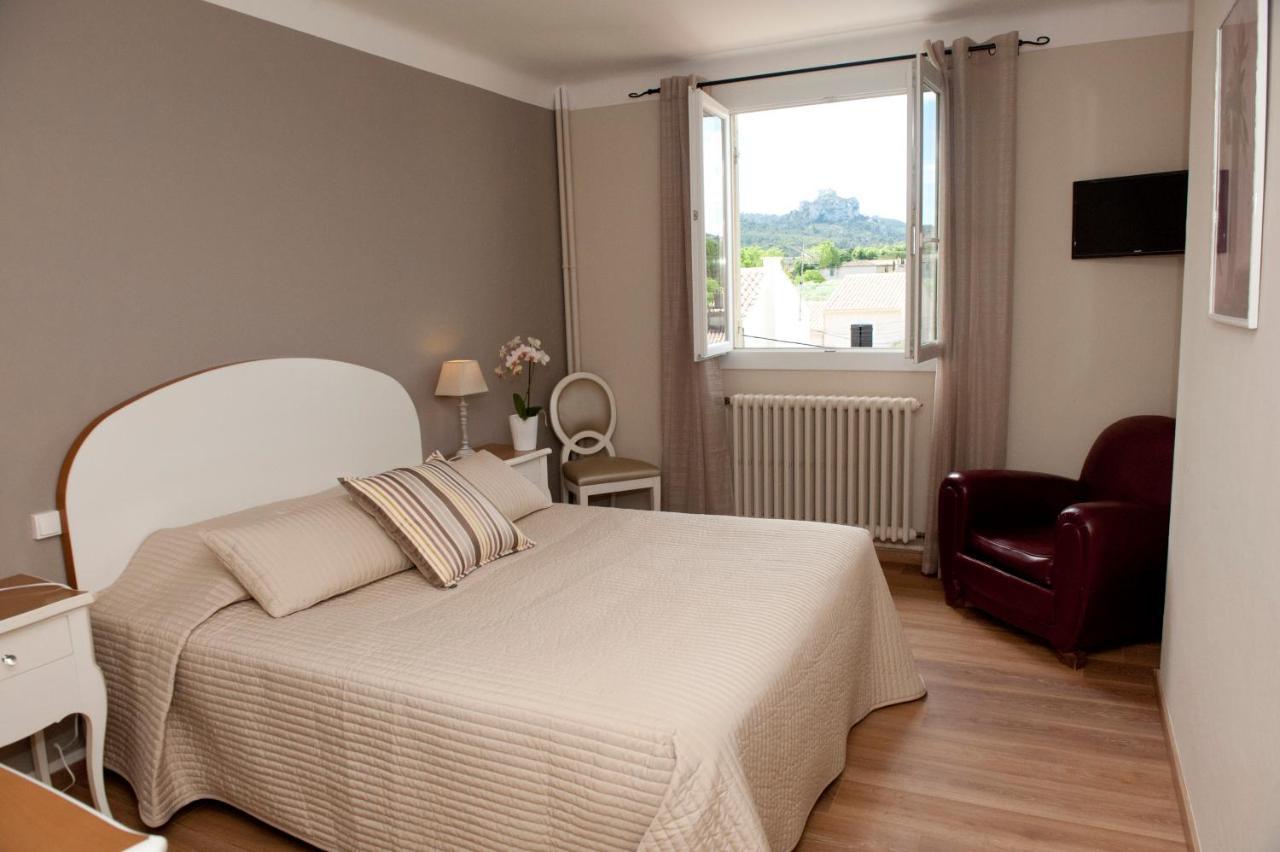 Le Castelet Des Alpilles Hotel Saint-Remy-de-Provence Exterior photo