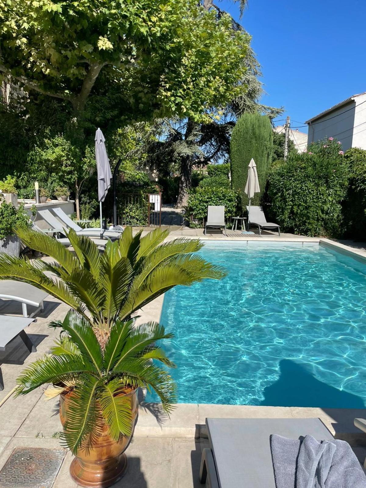 Le Castelet Des Alpilles Hotel Saint-Remy-de-Provence Exterior photo